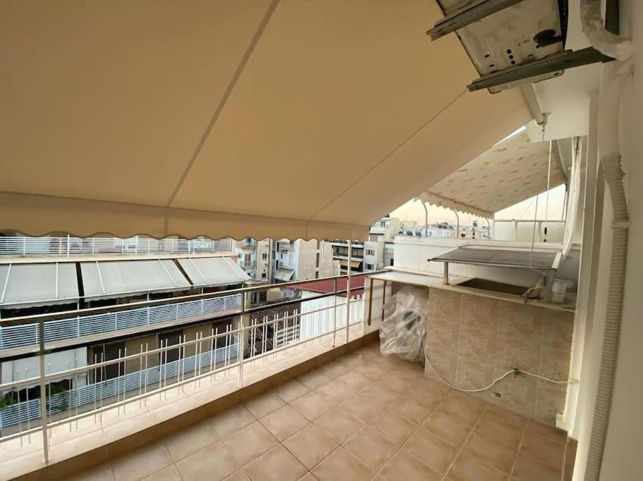 Appartement Pent House With Terrace à Le Pirée Extérieur photo